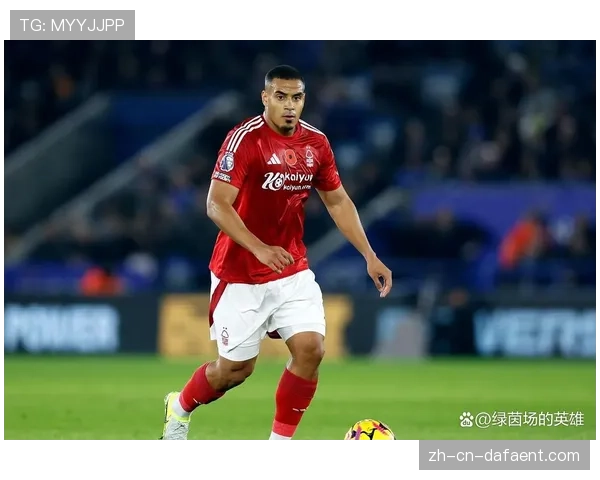 阿森纳有意诺丁汉森林中卫穆里略，切尔西巴萨也在关注